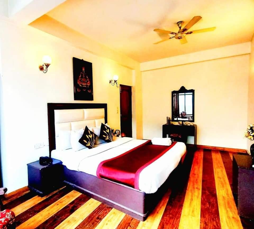 Hotel Kalinga Intercontinental Manali מראה חיצוני תמונה